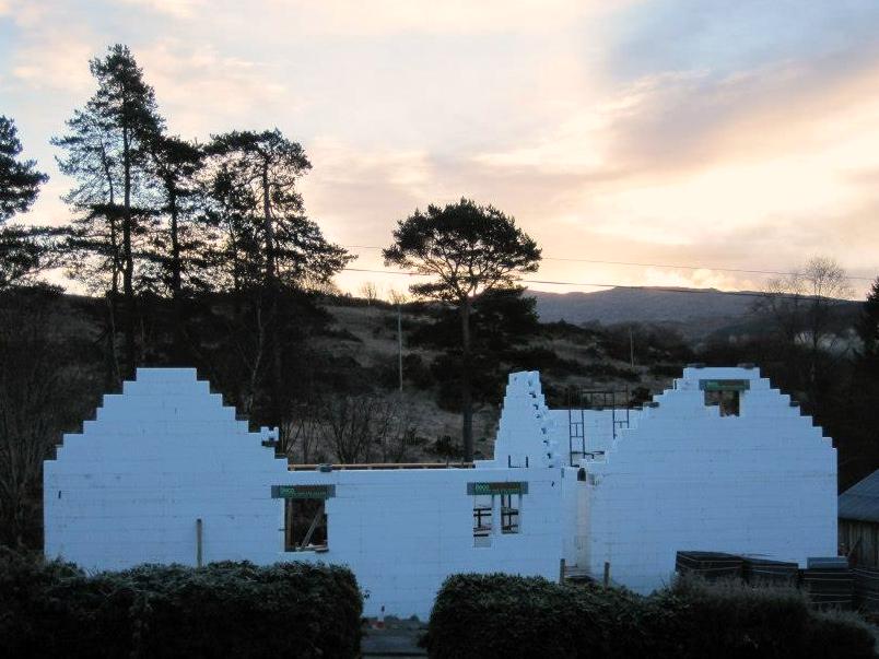 holiday home in argyll construction night